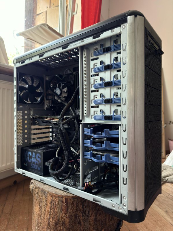Компьютер с процессором Intel Core i5-8400 и Radeon RX 580 4 GB