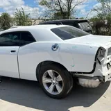 Dodge Challenger SXT 5