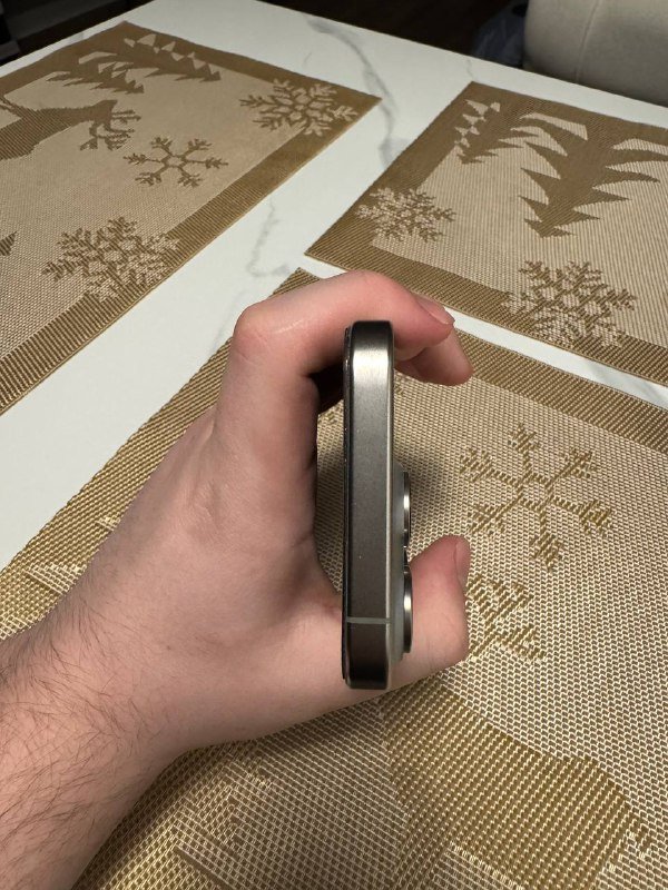 IPhone 15 pro 256gb 5