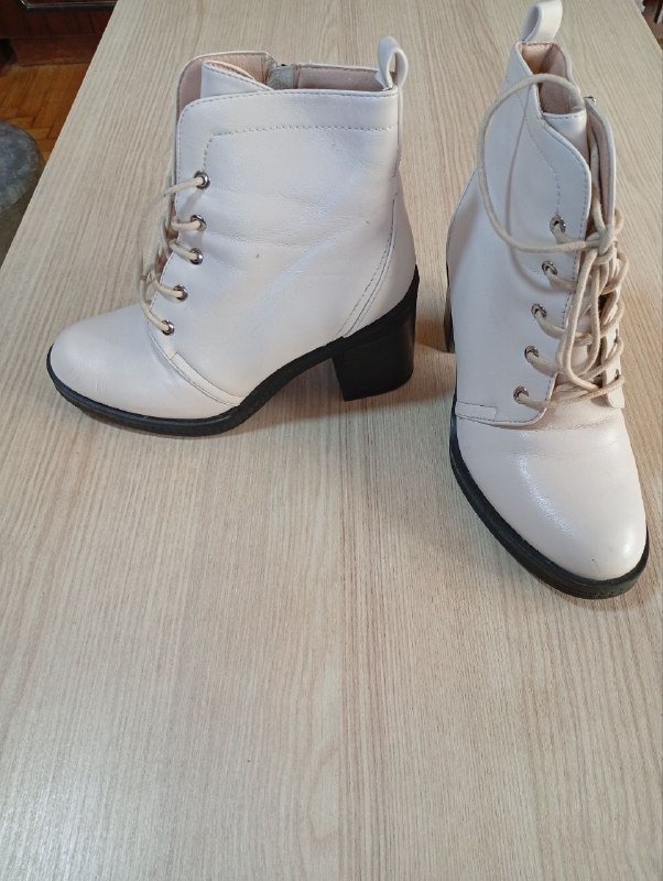 Полусапожки осенние на каблуке 36 размер