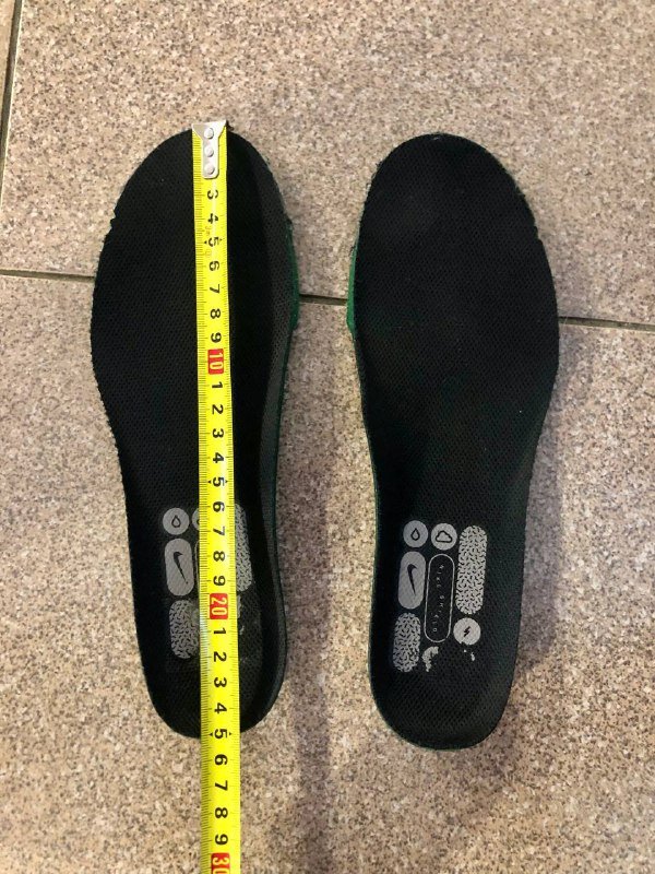 Беговые кроссовки Nike Air Zoom Pegasus 39 Shield 7