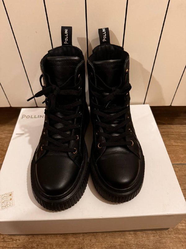 Черные кроссовки Pollini, размер 38 2