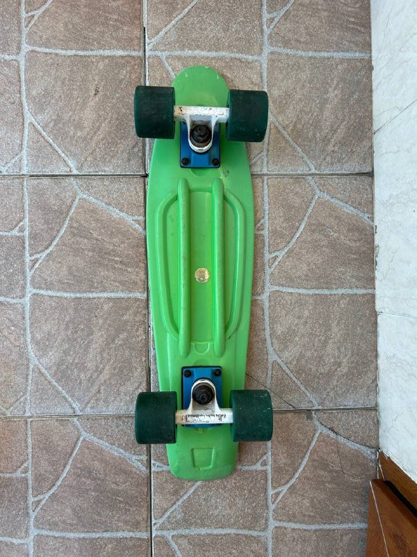 Зеленый скейтборд для катания 3