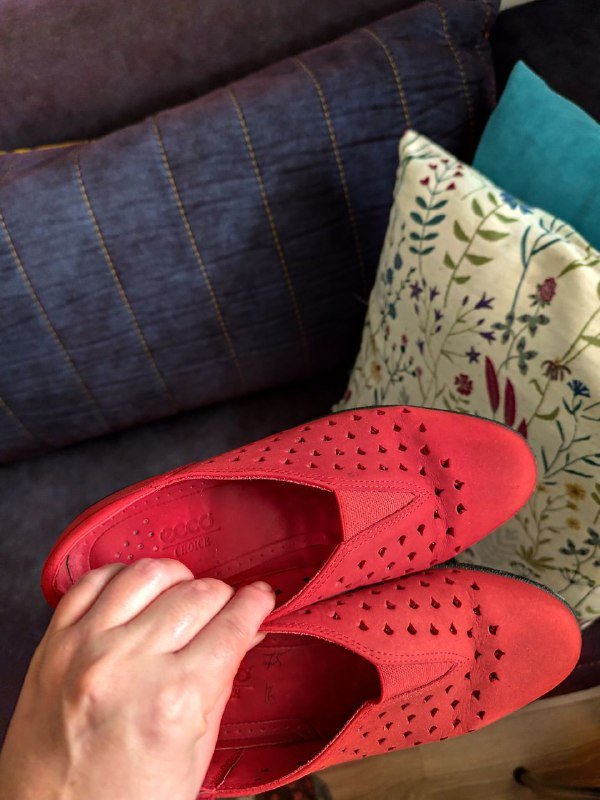 туфли Ecco 37 размер, бархатные туфли 36-37 размер, кроссовки Nike и Fija 37-41 размер