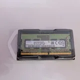 iPhone 12 mini, мониторы Xiaomi, клавиатуры Logitech, мышь, USB-хаб, оперативная память 7
