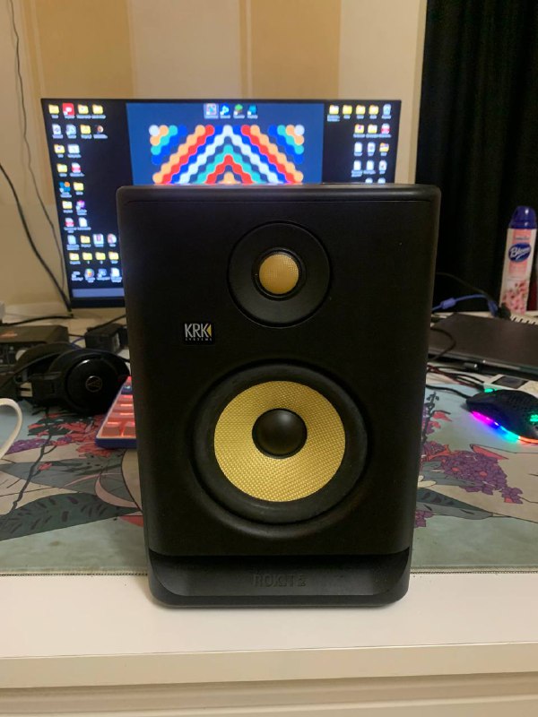 Тенты, Quantum board 240w и 120w, лампа уф 150w, студийные мониторы KRK, звуковая карта Onyx Artist 8