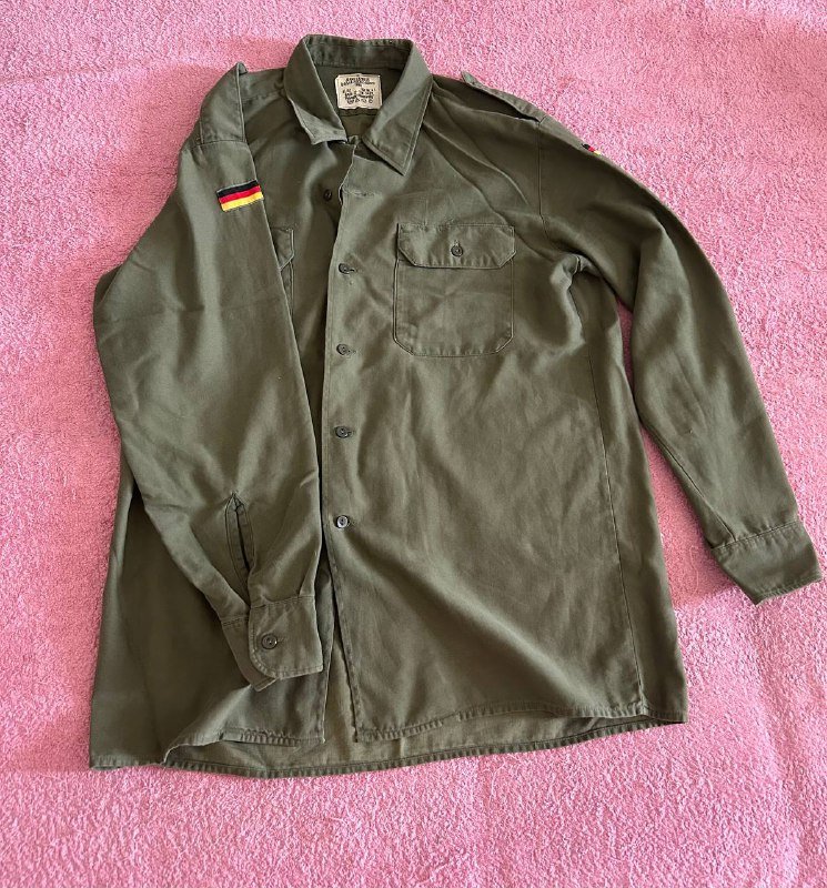 Мужские футболки, брюки, джинсы, рубашка, кофты, панамка, женская кофточка 7