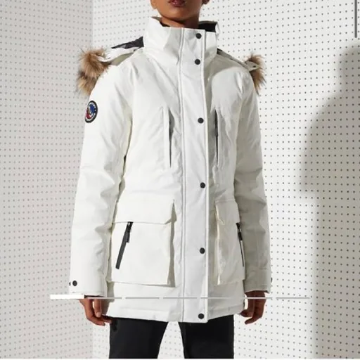 Новая женская куртка Superdry, размер 38