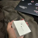 Apple AirPods 4 ANC 6