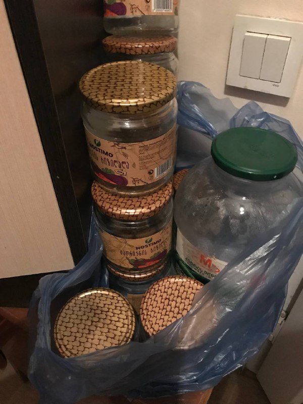 Банки стеклянные 0.5 литра, 25 штук с крышками