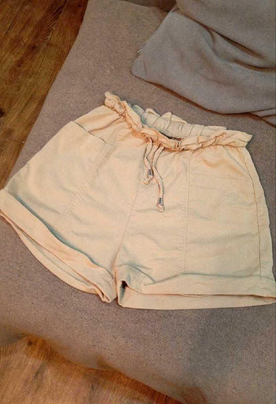 Сумка Miniso, шорты Mark Formelle, кепка Defacto, шляпа Nshanyan 2