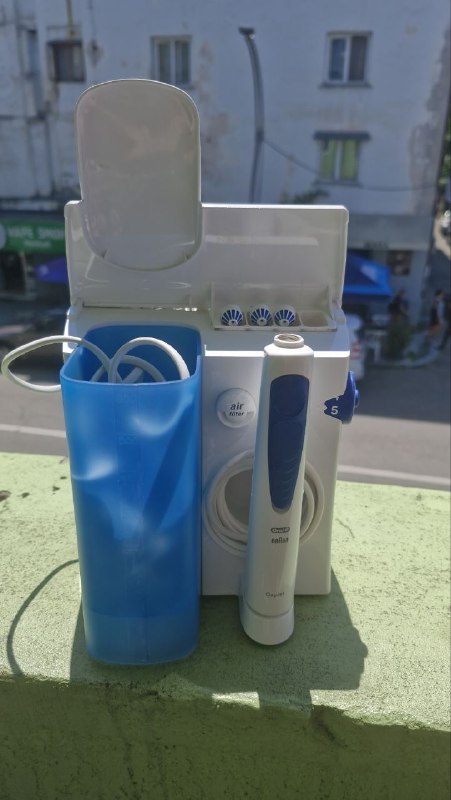 Ирригатор Oral B с насадками 2