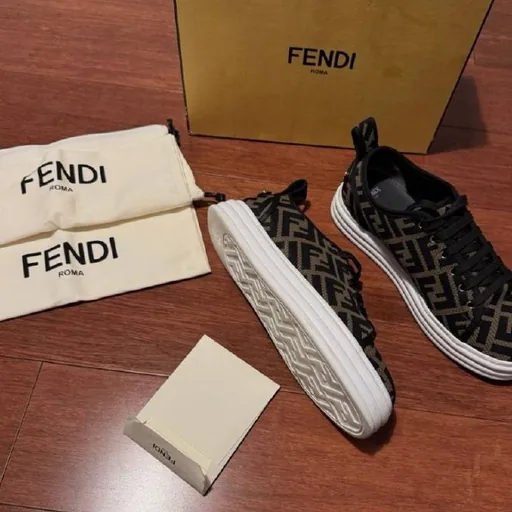 Кроссовки FENDI