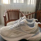 Женские кроссовки Reebok 2