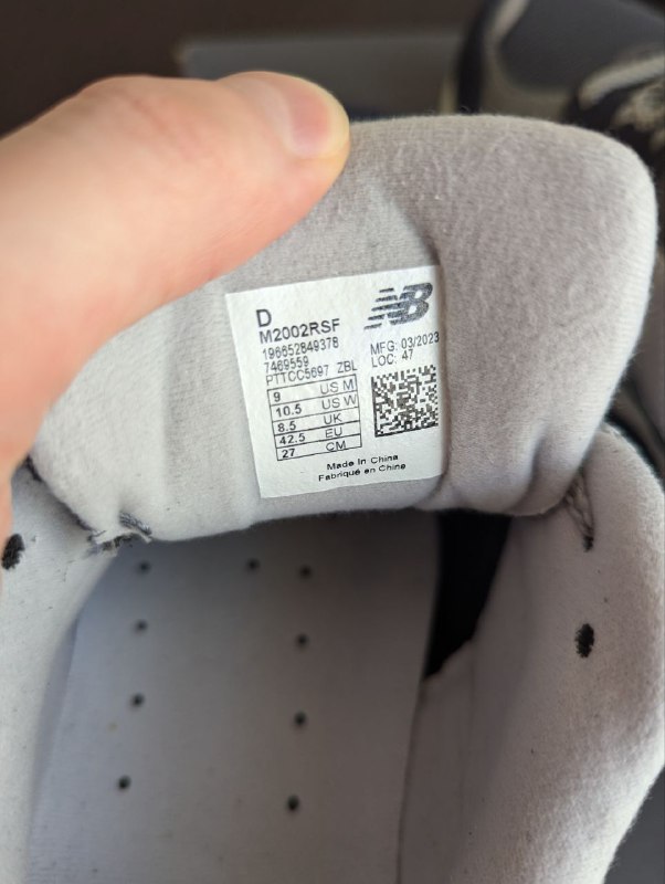 Кроссовки New Balance 2002, новые, размер 9 US 5