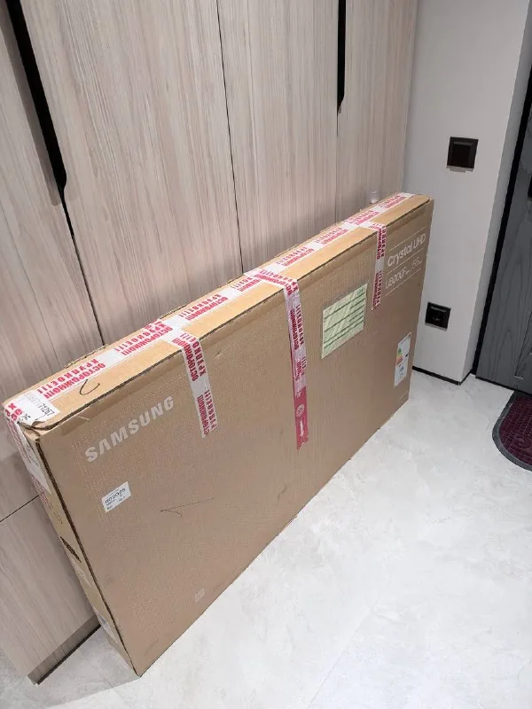 Телевизор Samsung UE55U8000FU 1