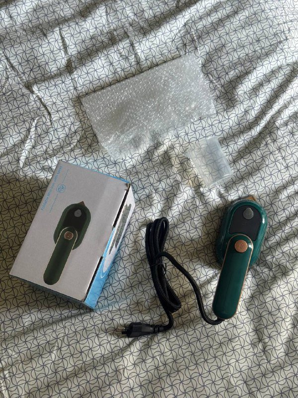 Мини-утюг с поворотной ручкой для вертикальной глажки 2