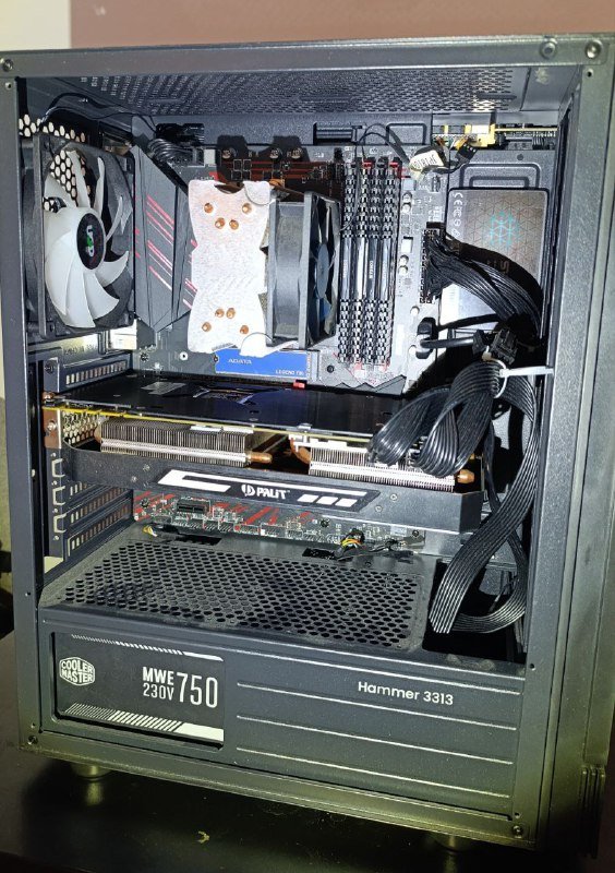 Корпус, материнская плата MSI Z390, ОЗУ Corsair 32GB, видеокарта Palit 1080 Ti, блок питания 750Вт, SSD