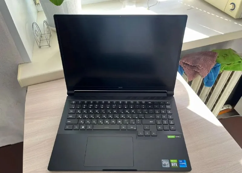 Ноутбук HP 1