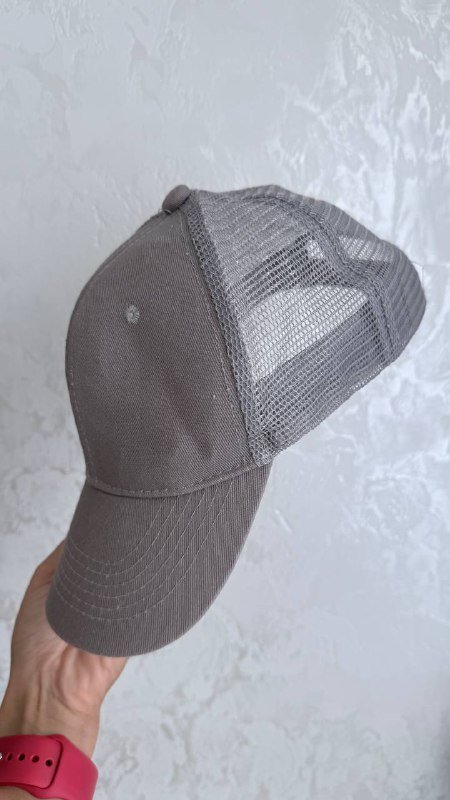 Кепка, мужские резиновые шлепки, сумка-мешок, пледы флисовые