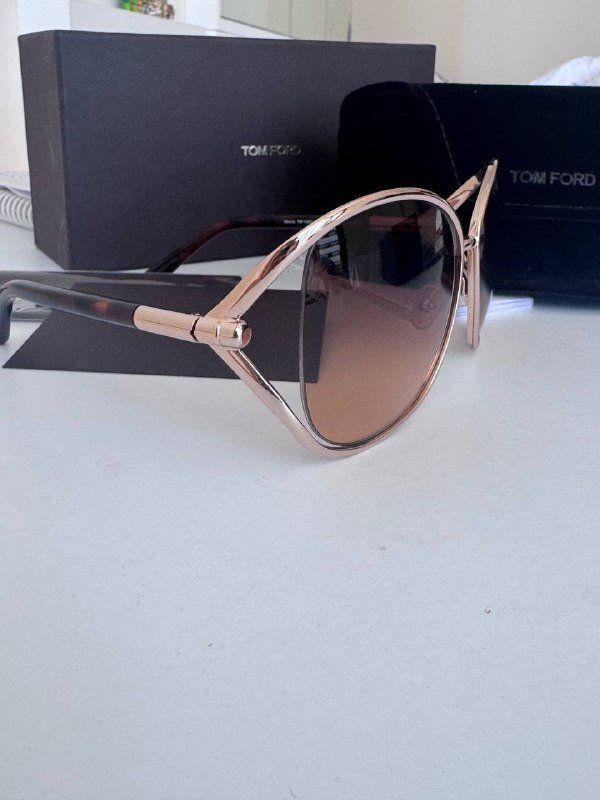 Очки Tom Ford оригинал со всей упаковкой и кейсом 4