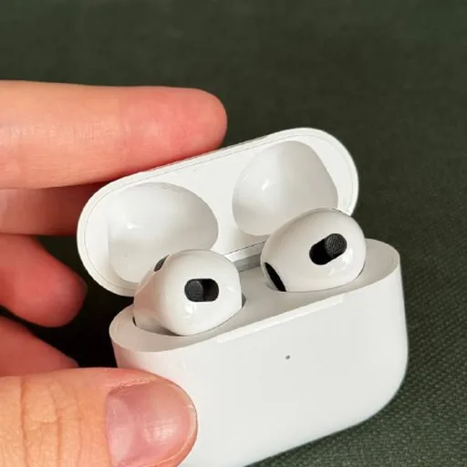 AirPods 3