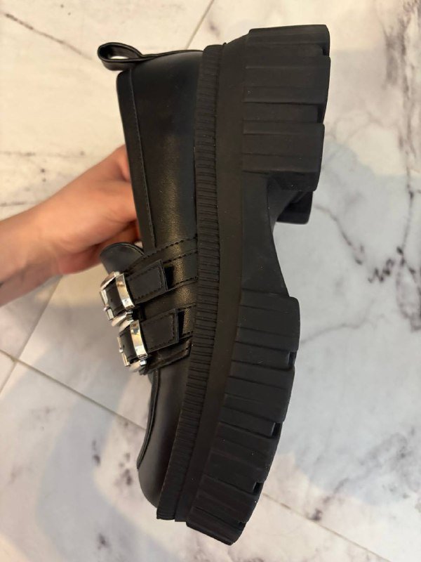 Женские черные туфли с пряжками 38 размер 2