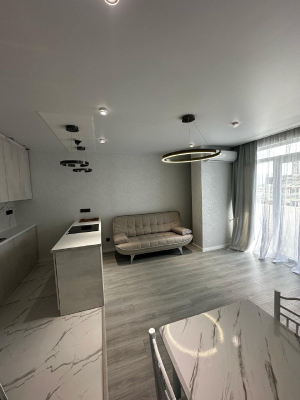 2-комнатная квартира 69 м² в Батуми 2