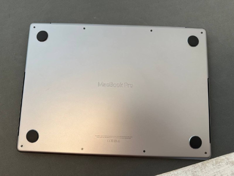 MacBook Pro 14-inch 2021 16GB 512GB 5