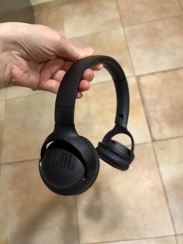 Телевизор Meizu, Наушники JBL, Лампа, Книги, Вязаные шоперы, Кардиган, Юбка, Пряжа 3