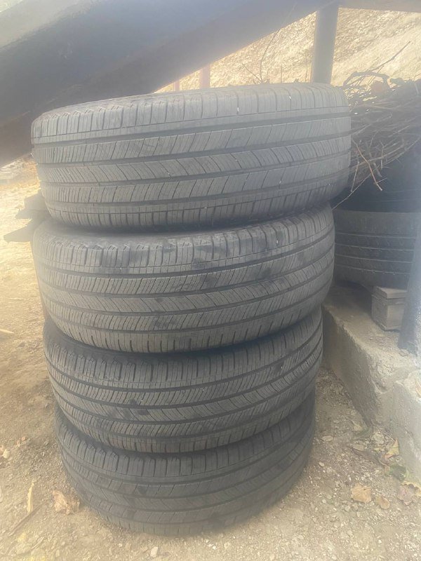 Комплект 4 покрышек Мишлен 235/55/19 4