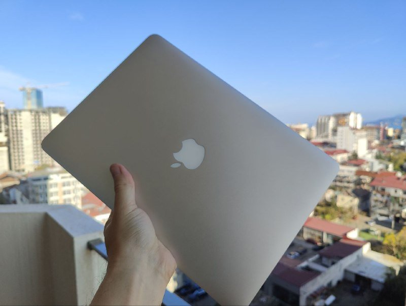 MacBook Air 13" 2017 A1466, 128GB SSD, macOS Monterey 1