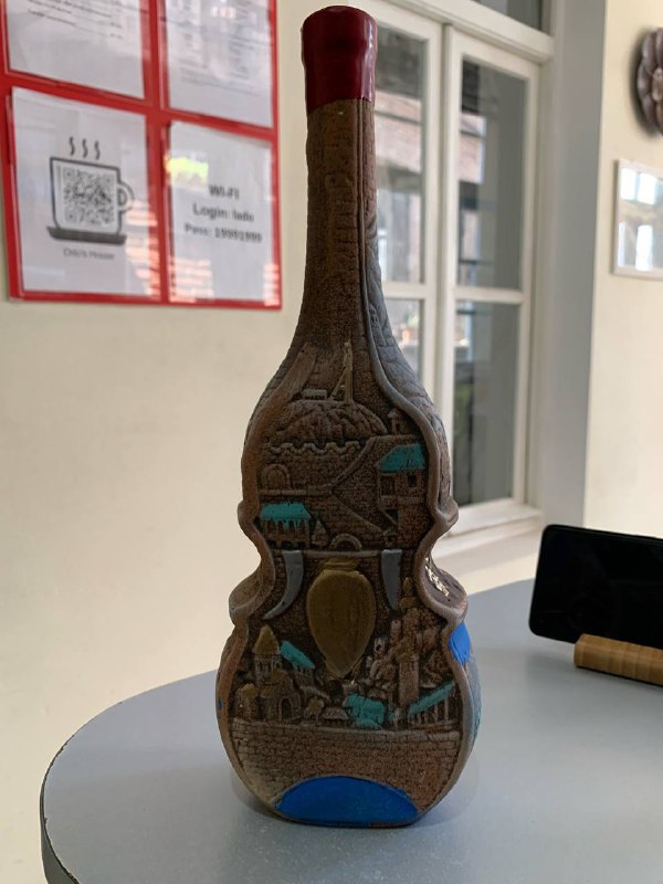 Сувенирный коньяк в бутылке-скрипке 0,5 л