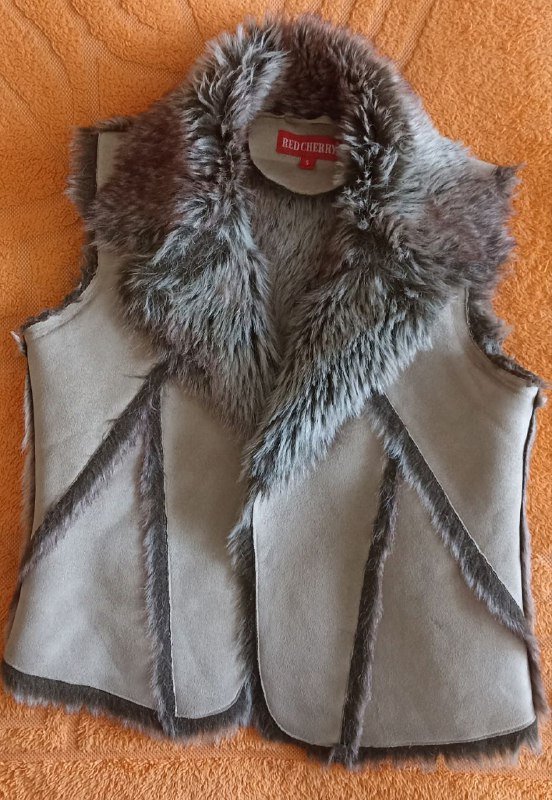 ботинки, жилет, плащ, пальто, шапка, механизмы для часов 4