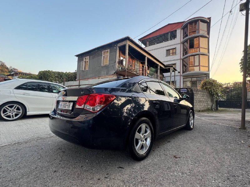 Chevrolet Cruze 2015 бензин механика 6