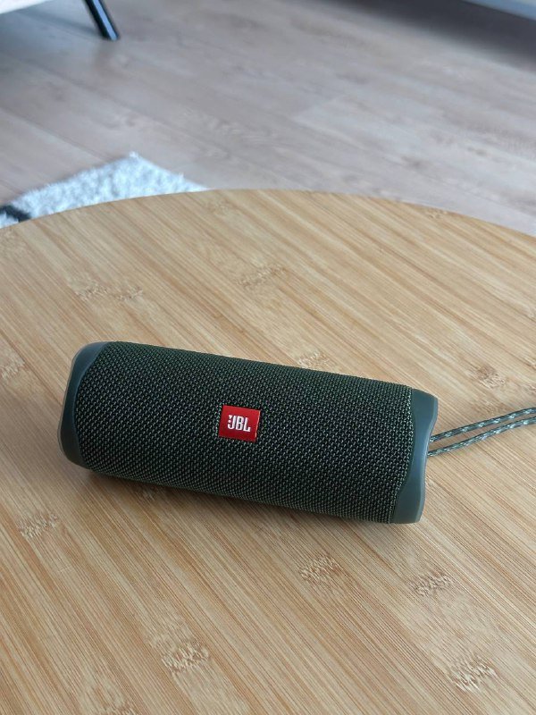 JBL Flip 5, Apple Watch 5, Philips триммер, Logitech MX Keys, HyperX Alloy FPS PRO, Logitech MX Master 3