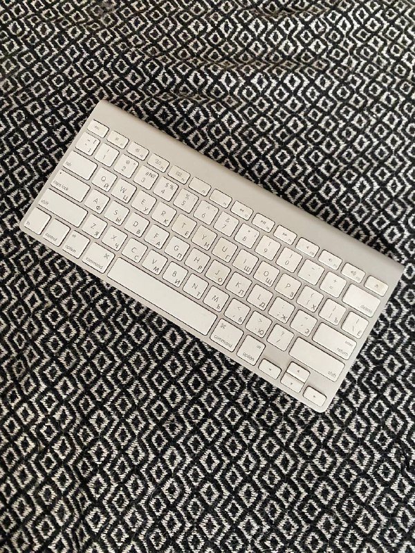 Bluetooth-клавиатура Apple 1