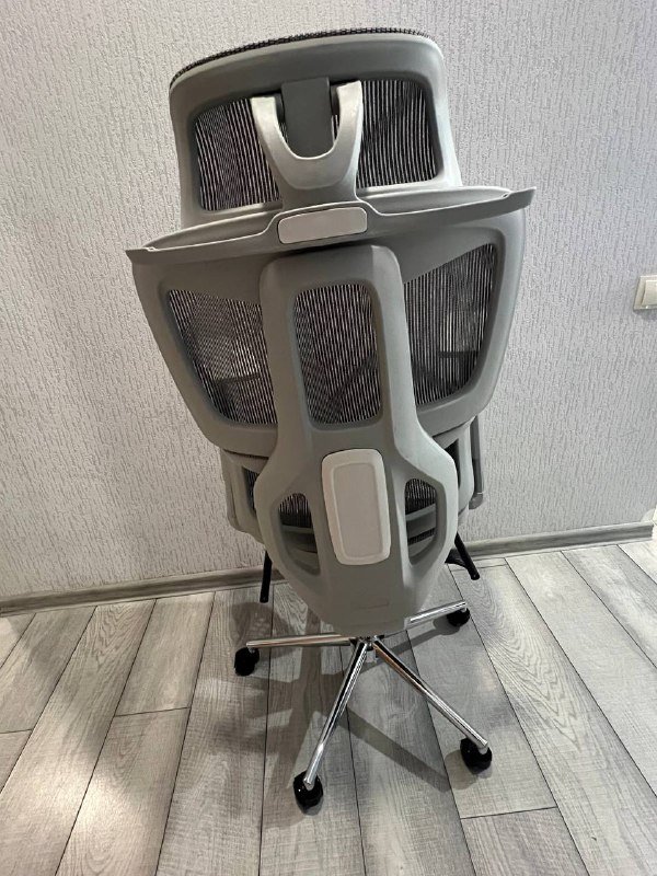 Эргономическое офисное кресло 4