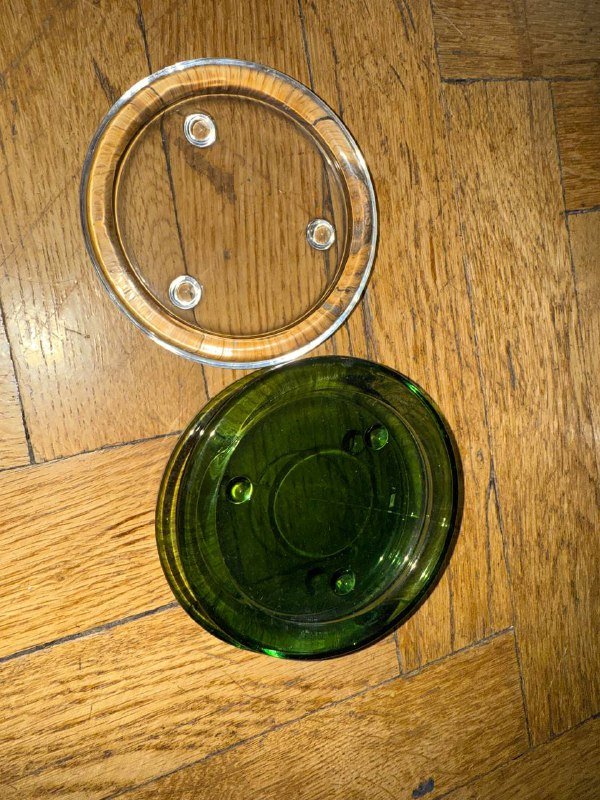 Винтажная швейная машина, плойка, фотоаппарат, органайзер, горшок, музыкальная система, ночник, подставки 9