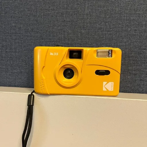 Пленочный фотоаппарат Kodak M35