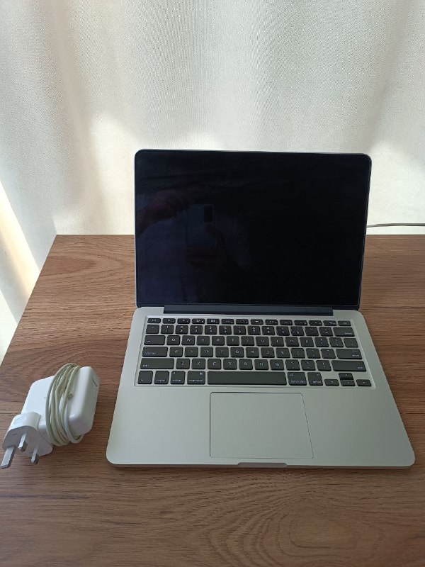 Macbook pro 2015 8/256, 505 циклов