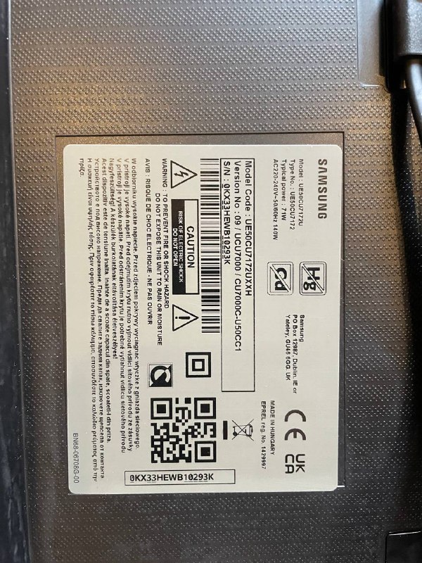 Samsung 4K smart TV with wall mount 5