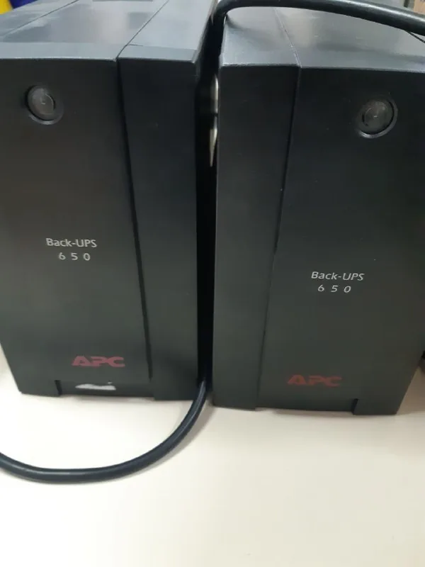ИБП APC Back-UPS 650 Вт и 400 Вт без аккумуляторов 1