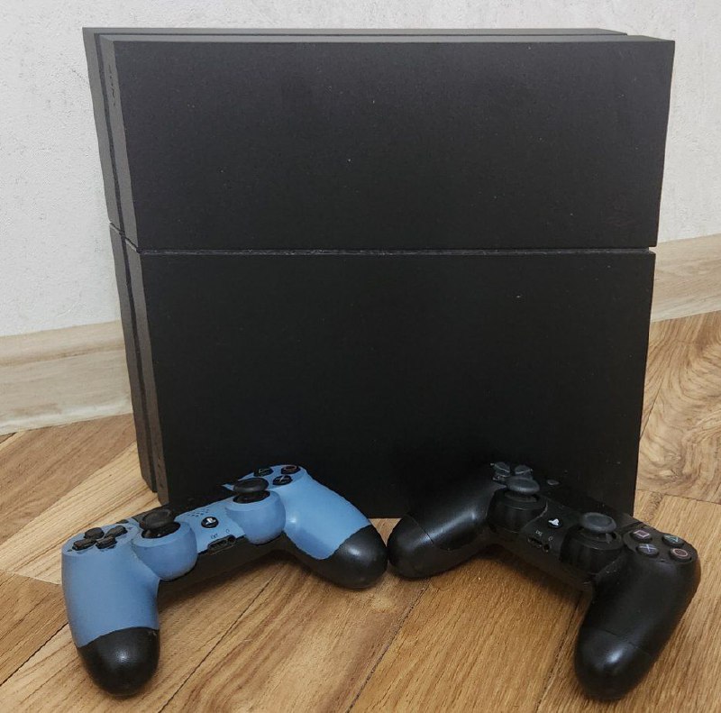 PS4 2 TB, 2 джоя, кабель, HDMI