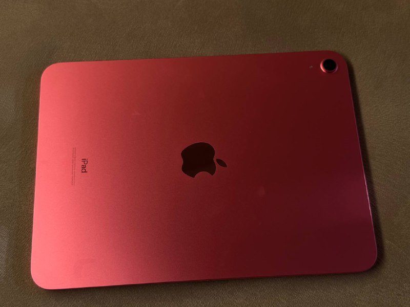 IPad с ручкой и чехлами 2