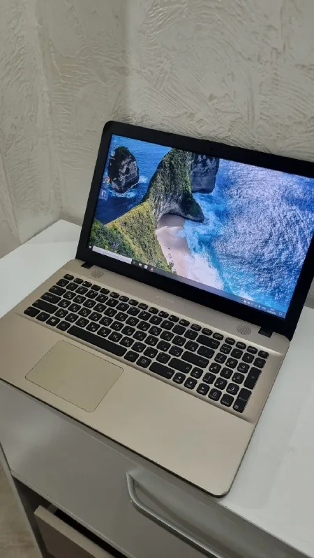 Asus K541 ноутбук 1