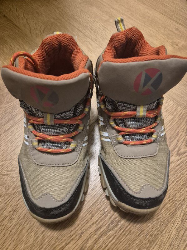 Кроссовки зара 35, туфли замшевые 40, защита каратэ, трекинговые ботинки 32 5