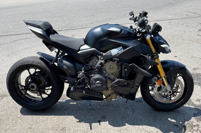Ducati Streetfighter V4S 2022 8