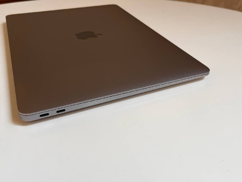 MacBook Air M1 13" 8GB 256GB 4