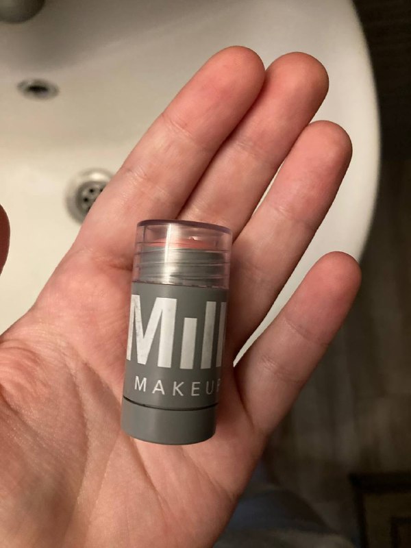 Румяна в стике Milk blush